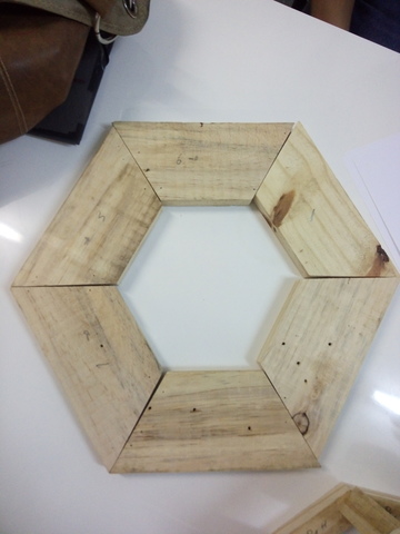 construção da representação do polígono regular hexagonal no plano bidimensional.