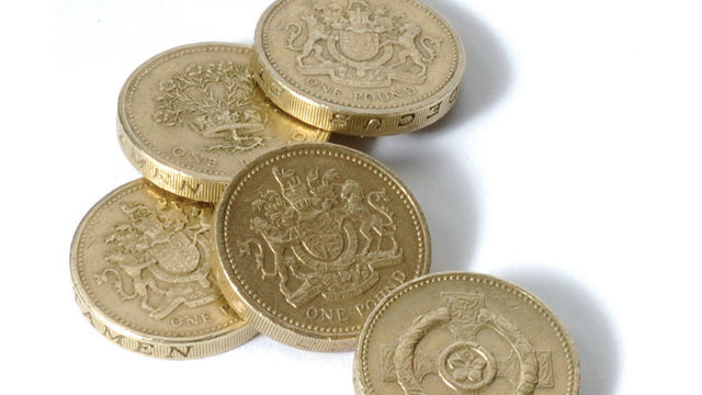 Az első fémpénz megjelenése