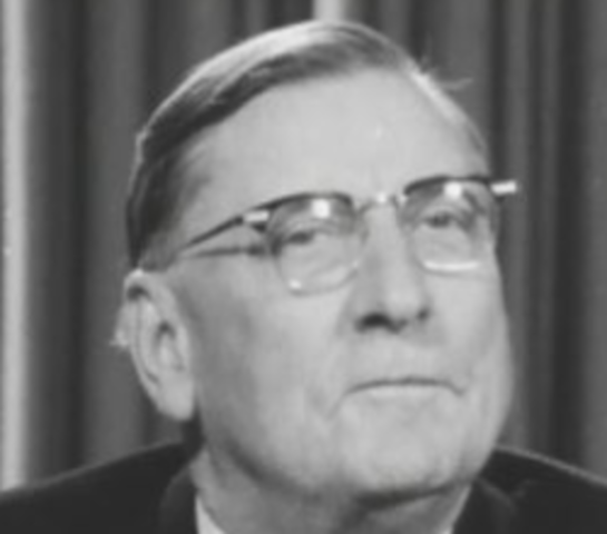 Ross Barnet orders state troopers to stop.