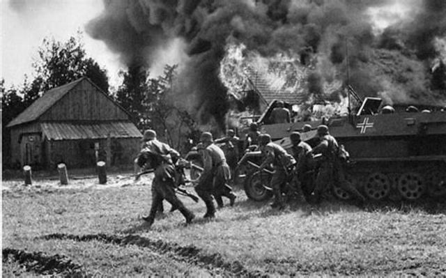 GERMAN BLITZRIEG ON SOVIET UNION