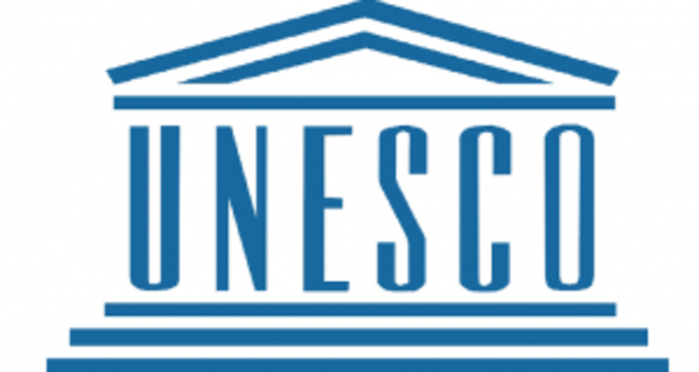 Se adoptó la expresión "Recursos educativos de libre acceso".