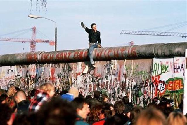 BERLIN WALL