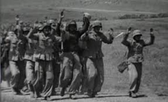 Nazis surrender in N. Africa