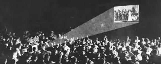 Date the first film is produced in Dominican territory