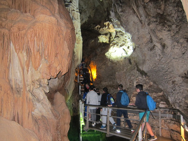 02 Σπήλαιο των Λιμνών