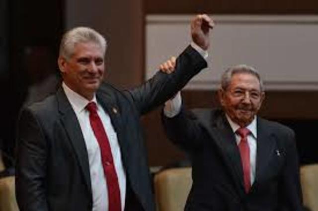 Diaz Canel asume a la presidencia
