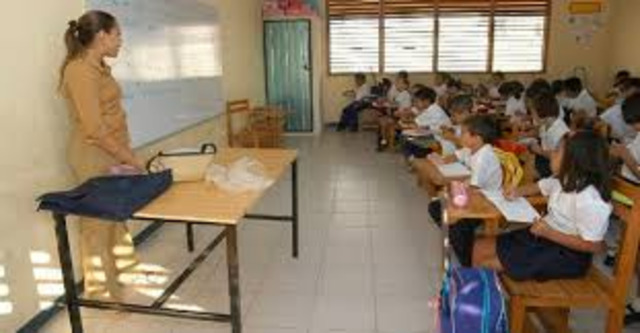 Se aseguro la educación básica de diez grados a toda la población.