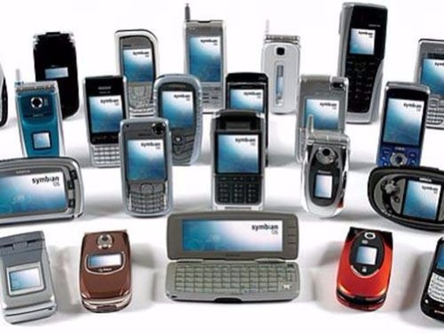 Primera generacion de dispositivos moviles. Primera red de celulares creada en chicago.