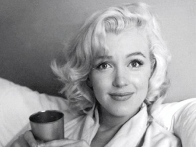 Marilyn Monroe Dies