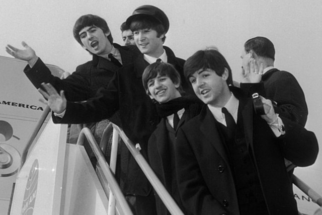 The beatles arrive in the US