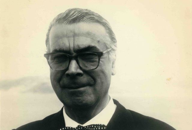 CRISTÓBAL BALENCIAGA (España)