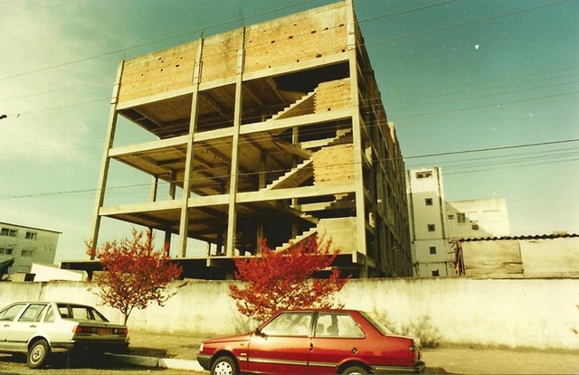 Inicio das obras do prédio Sta. Tecla