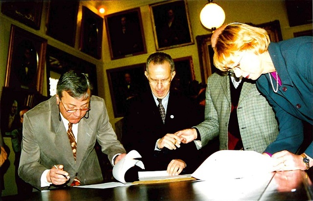 Assinatura da transferência do Pronto Socorro Municipal para as dependências do HU