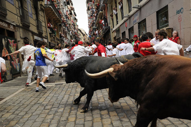 1st Major Battle takes place during the civil war.(Bull Run)