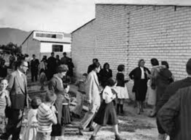 Barrio: "Comunidad cristiana" --> Parroquía San Juan Eudes
