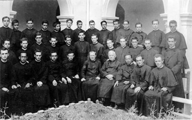 Ingreso al seminario.