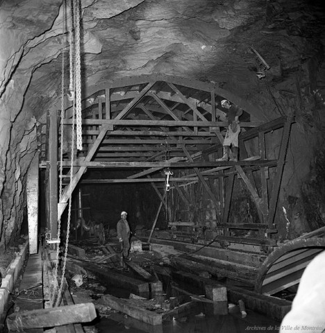 Construction du métro de Montréal (début)