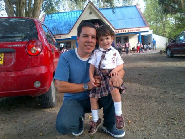 Regresé al colegio de la Tía Mónica