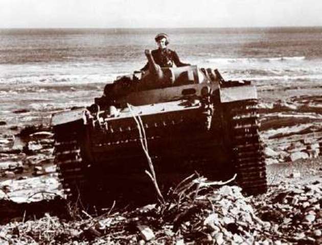 Sevastopol falls to Soviets