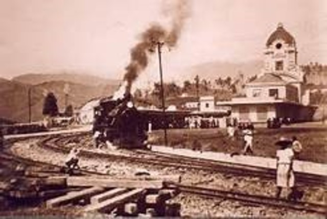 El ferrocarril, inauguración de las vías: años 1895 a 1899