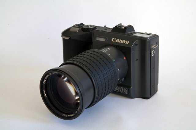 CANON RC-701. (1986)