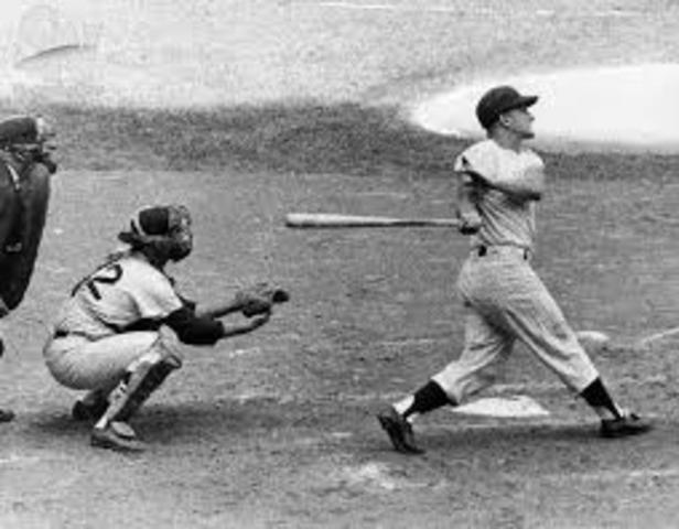 Roger Maris of the Yankees beats Babe Ruth's home run record