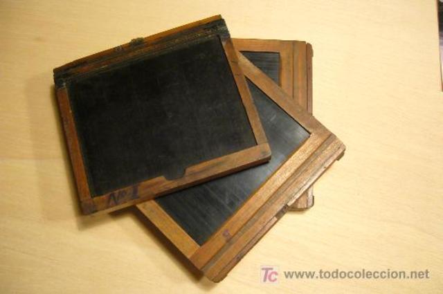 Se presenta formalmente el proceso creado por Louis Daguerre  ante la Academia de Ciencias de París.