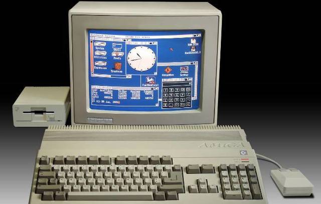 Se introducen computadoras en educación