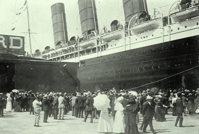 The Titanic leaves Queenstown, Ireland