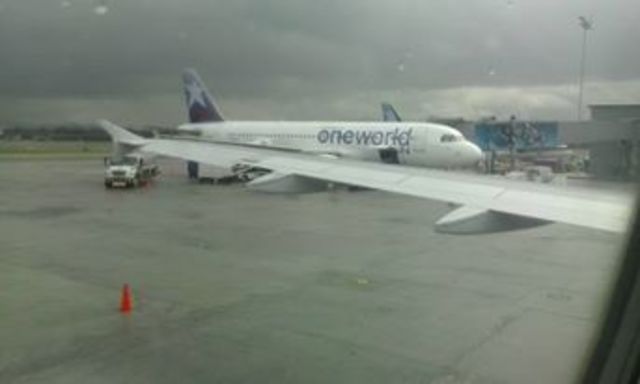 MI PRIMERA VEZ EN UN AVIÓN