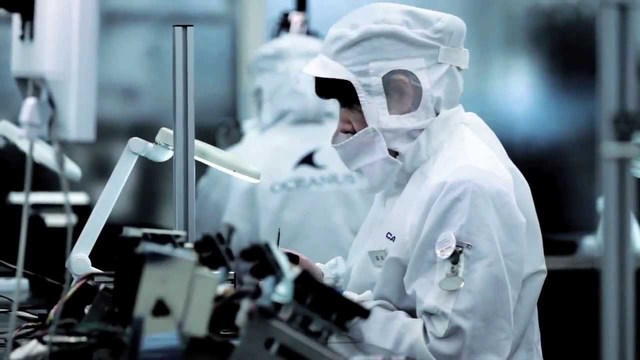 Fabricación en serie de relojes en EE.UU