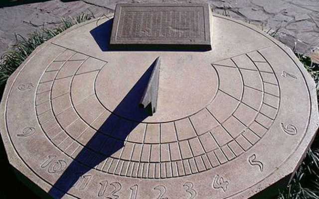 Construcción del reloj de sol en Roma