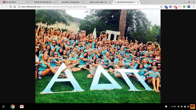 Estaré en una hermandad de mujeres en mi universidad.