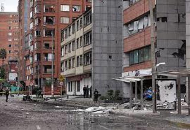 Explosión carro bomba