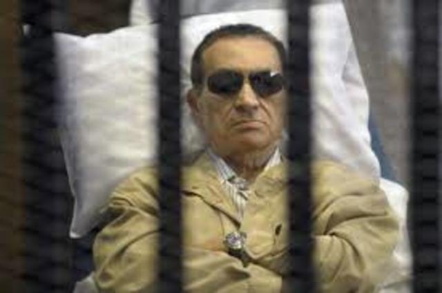Cadena perpetua para Hosni Mubarak