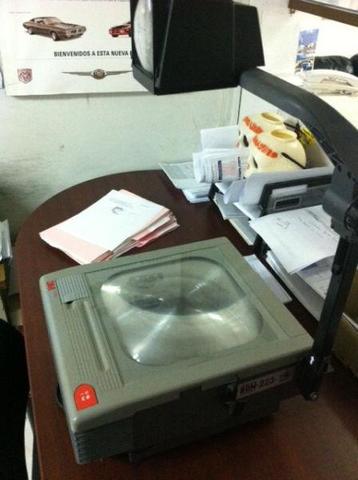 1960 - RETROPROYECTOR