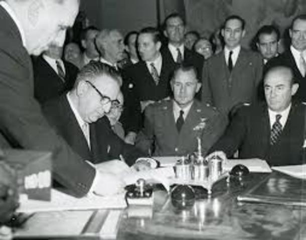 Firma de los acuerdos hispano-americanos