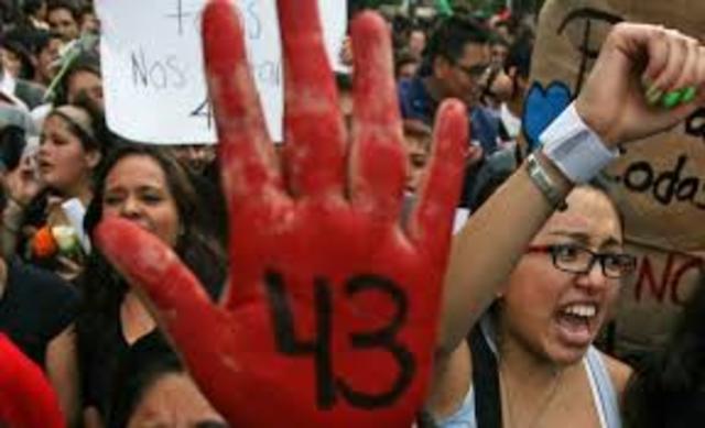 43 estudiantes de Ayotzinapa