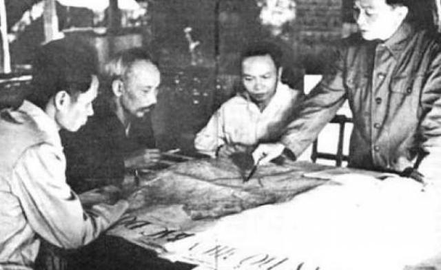 GUERRA DE VIETNAM-Reunificacion de Vietnam