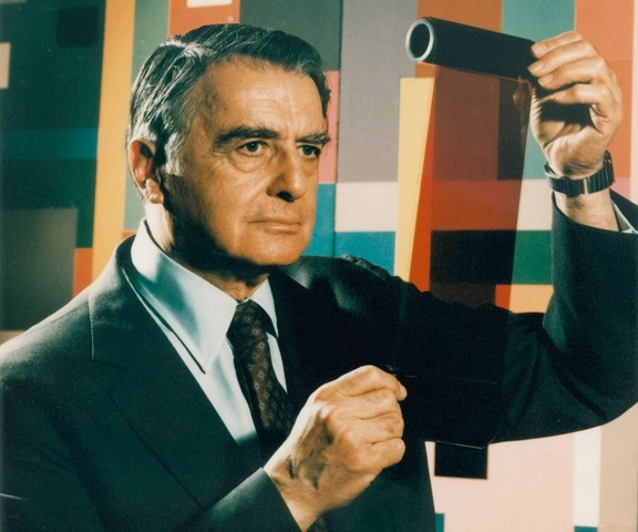 PRIMERA PELICULA INSTANTANEA