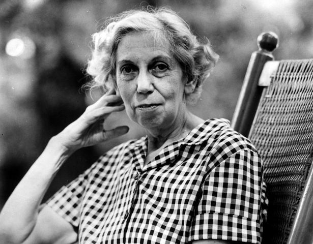Eudora Welty dies