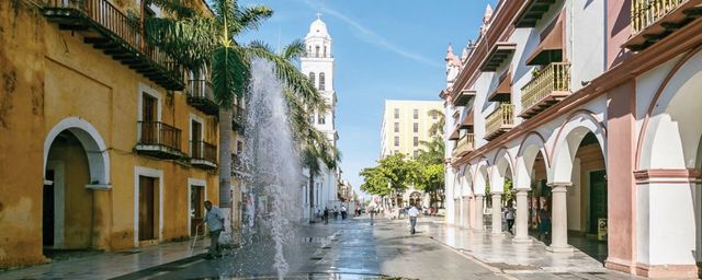 The powers occupied the port of Veracruz