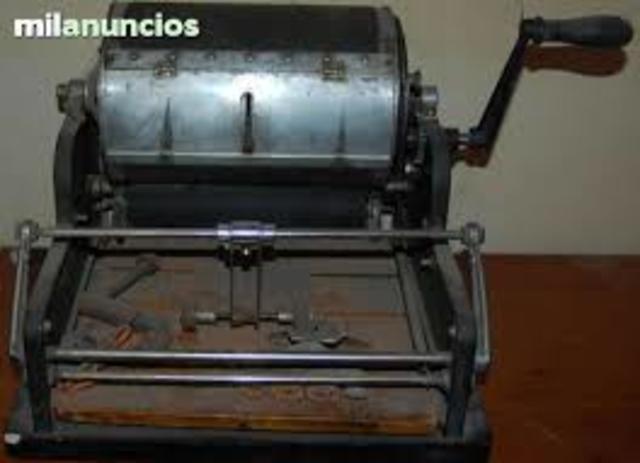 El mimeógrafo-año 1940