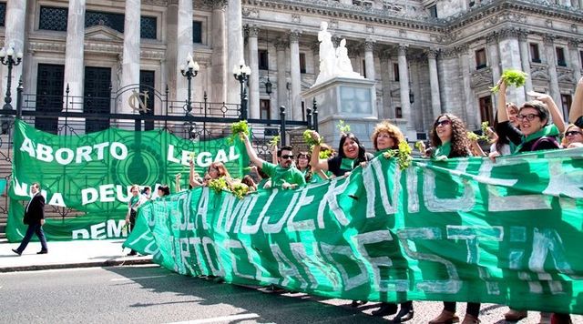 Inicia el debate sobre el aborto