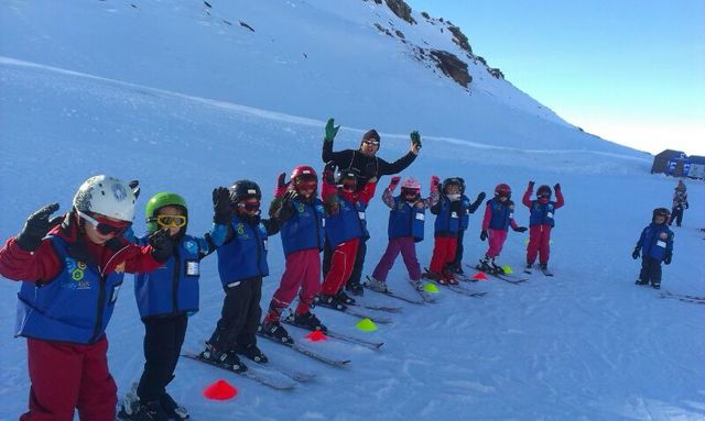Inicio de la Escuela de SKI en Canadá