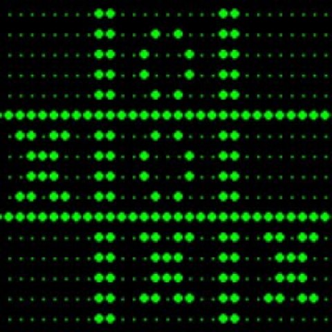 Primer juego en computadora que usa pantalla gráfica digital (OXO)