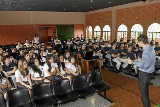 PRIMEROS COLEGIOS PRIVADOS