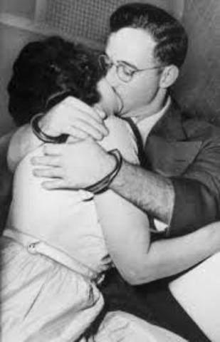 **Rosenbergs Executed**