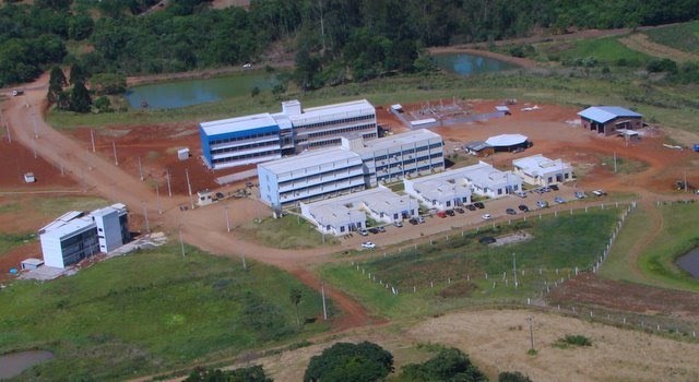 Inauguração das primeiras estruturas