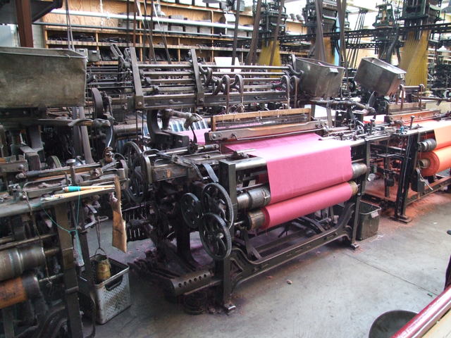 Power loom